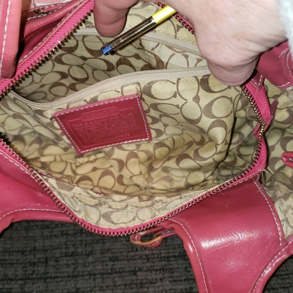 Pink Coach purse - Picture 5 of 8